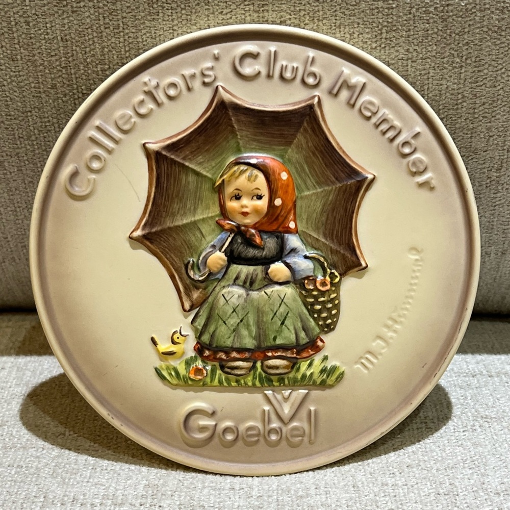 Hummel 1978 Collectors Club Member Plate